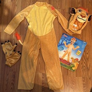 Lion Guard Kion Costume Set, size 4-6 Boys